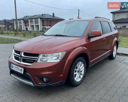 Оранжевый Додж Джорни, объемом двигателя 2.36 л и пробегом 250 тыс. км за 8100 $, фото 1 на Automoto.ua