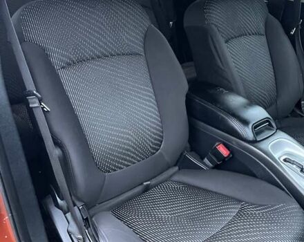 Оранжевый Додж Джорни, объемом двигателя 2.36 л и пробегом 250 тыс. км за 8100 $, фото 12 на Automoto.ua