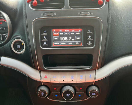 Оранжевый Додж Джорни, объемом двигателя 2.36 л и пробегом 160 тыс. км за 11000 $, фото 13 на Automoto.ua