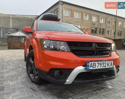 Оранжевый Додж Джорни, объемом двигателя 3.6 л и пробегом 110 тыс. км за 13999 $, фото 3 на Automoto.ua
