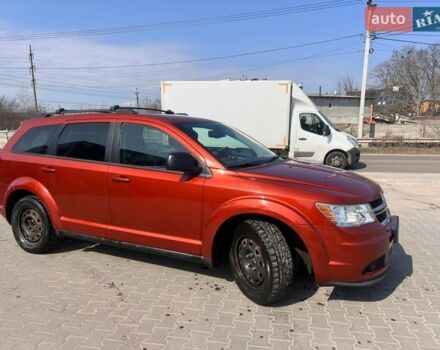 Оранжевый Додж Джорни, объемом двигателя 2.36 л и пробегом 237 тыс. км за 7500 $, фото 1 на Automoto.ua