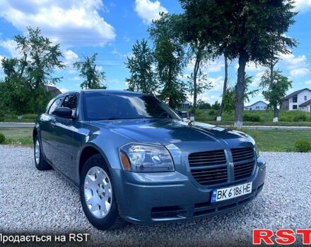Серый Додж Магнум, объемом двигателя 2.7 л и пробегом 250 тыс. км за 8000 $, фото 1 на Automoto.ua