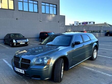 Сірий Додж Magnum, об'ємом двигуна 2.7 л та пробігом 186 тис. км за 7777 $, фото 1 на Automoto.ua