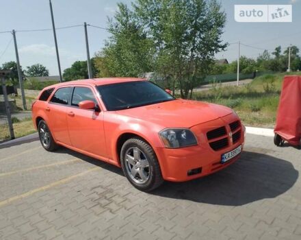 Оранжевый Додж Магнум, объемом двигателя 3.5 л и пробегом 243 тыс. км за 7500 $, фото 1 на Automoto.ua