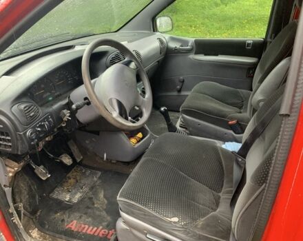 Красный Додж Монако, объемом двигателя 2.5 л и пробегом 220 тыс. км за 2600 $, фото 5 на Automoto.ua