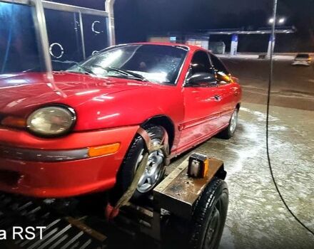 Красный Додж Неон, объемом двигателя 2 л и пробегом 300 тыс. км за 900 $, фото 7 на Automoto.ua