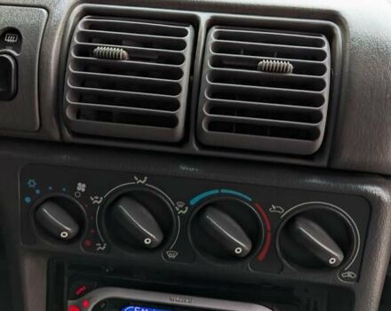 Синій Додж Neon, об'ємом двигуна 2 л та пробігом 137 тис. км за 2699 $, фото 9 на Automoto.ua