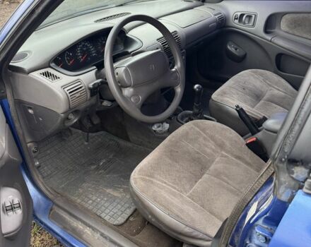 Синій Додж Neon, об'ємом двигуна 2 л та пробігом 180 тис. км за 952 $, фото 5 на Automoto.ua