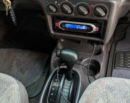 Синій Додж Neon, об'ємом двигуна 2 л та пробігом 137 тис. км за 2699 $, фото 13 на Automoto.ua