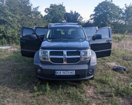 Черный Додж Нитро, объемом двигателя 3.7 л и пробегом 68 тыс. км за 12200 $, фото 8 на Automoto.ua
