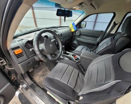 Чорний Додж Nitro, об'ємом двигуна 2.8 л та пробігом 219 тис. км за 9200 $, фото 7 на Automoto.ua