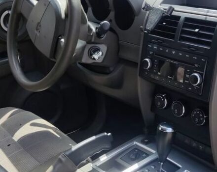 Черный Додж Нитро, объемом двигателя 3.7 л и пробегом 210 тыс. км за 7500 $, фото 7 на Automoto.ua