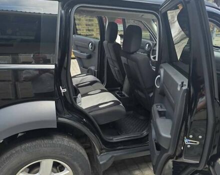 Чорний Додж Nitro, об'ємом двигуна 3.7 л та пробігом 51 тис. км за 13000 $, фото 4 на Automoto.ua