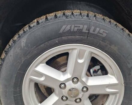 Черный Додж Нитро, объемом двигателя 3.7 л и пробегом 248 тыс. км за 8500 $, фото 8 на Automoto.ua