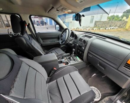 Чорний Додж Nitro, об'ємом двигуна 2.8 л та пробігом 219 тис. км за 9200 $, фото 14 на Automoto.ua