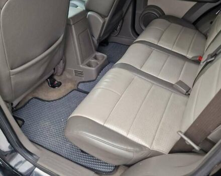 Черный Додж Нитро, объемом двигателя 3.7 л и пробегом 248 тыс. км за 8500 $, фото 6 на Automoto.ua