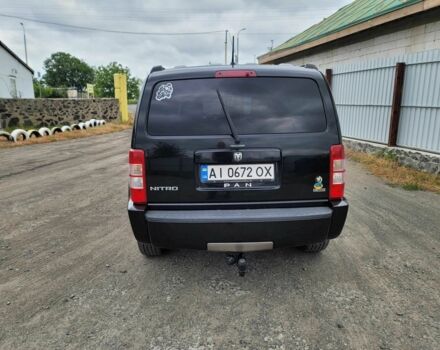 Чорний Додж Nitro, об'ємом двигуна 2.8 л та пробігом 219 тис. км за 9200 $, фото 5 на Automoto.ua