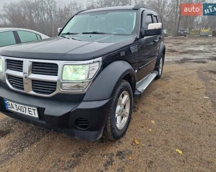 Черный Додж Нитро, объемом двигателя 3.7 л и пробегом 248 тыс. км за 8500 $, фото 1 на Automoto.ua