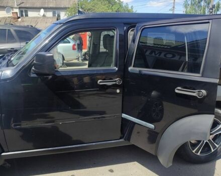 Черный Додж Нитро, объемом двигателя 3.7 л и пробегом 210 тыс. км за 7500 $, фото 12 на Automoto.ua