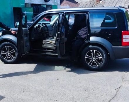 Черный Додж Нитро, объемом двигателя 3.7 л и пробегом 210 тыс. км за 7500 $, фото 1 на Automoto.ua