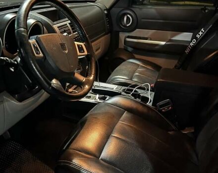 Черный Додж Нитро, объемом двигателя 3.7 л и пробегом 195 тыс. км за 9900 $, фото 19 на Automoto.ua