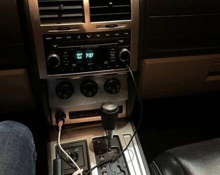 Черный Додж Нитро, объемом двигателя 3.7 л и пробегом 195 тыс. км за 9900 $, фото 16 на Automoto.ua