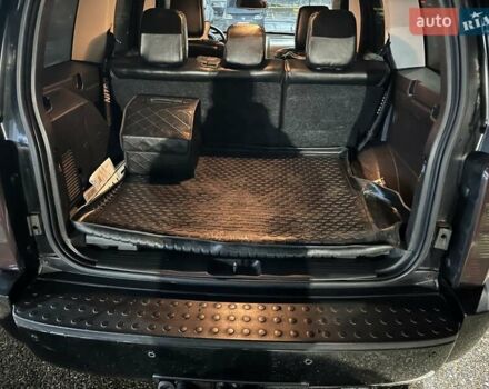 Черный Додж Нитро, объемом двигателя 3.7 л и пробегом 195 тыс. км за 9900 $, фото 25 на Automoto.ua