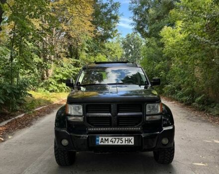 Черный Додж Нитро, объемом двигателя 3.7 л и пробегом 230 тыс. км за 5850 $, фото 1 на Automoto.ua