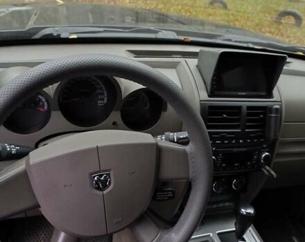 Чорний Додж Nitro, об'ємом двигуна 2.8 л та пробігом 85 тис. км за 9500 $, фото 1 на Automoto.ua