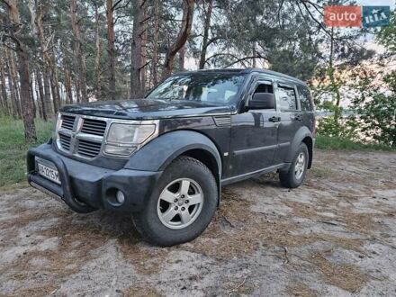 Чорний Додж Nitro, об'ємом двигуна 2.8 л та пробігом 206 тис. км за 10500 $, фото 1 на Automoto.ua