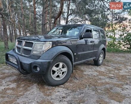 Чорний Додж Nitro, об'ємом двигуна 2.8 л та пробігом 206 тис. км за 10500 $, фото 1 на Automoto.ua