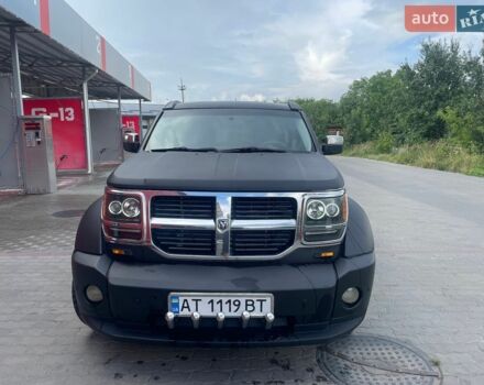 Черный Додж Нитро, объемом двигателя 3.7 л и пробегом 281 тыс. км за 8555 $, фото 1 на Automoto.ua