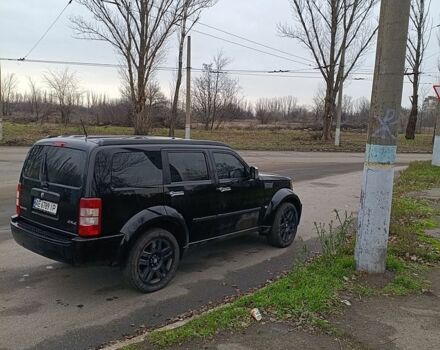 Черный Додж Нитро, объемом двигателя 3.7 л и пробегом 152 тыс. км за 10000 $, фото 1 на Automoto.ua