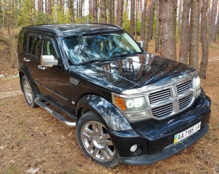 Черный Додж Нитро, объемом двигателя 3.7 л и пробегом 323 тыс. км за 9499 $, фото 1 на Automoto.ua