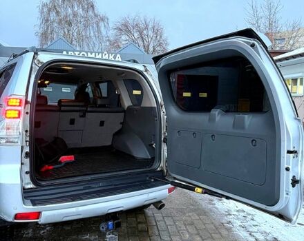 Червоний Додж Nitro, об'ємом двигуна 3.7 л та пробігом 240 тис. км за 8500 $, фото 1 на Automoto.ua