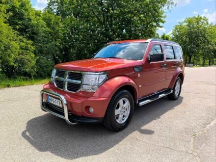 Додж Нитро 2008 в Киеве на Automoto.ua Красный Додж Нитро, объемом двигателя 2.8 л и пробегом 287 тыс. км за 5822 $, фото 1 на Automoto.ua
