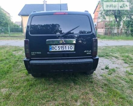 Додж Нитро, объемом двигателя 2.78 л и пробегом 225 тыс. км за 11500 $, фото 5 на Automoto.ua