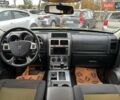 Желтый Додж Нитро, объемом двигателя 4 л и пробегом 218 тыс. км за 9900 $, фото 18 на Automoto.ua