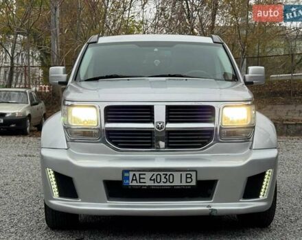 Серый Додж Нитро, объемом двигателя 3.7 л и пробегом 185 тыс. км за 6500 $, фото 2 на Automoto.ua