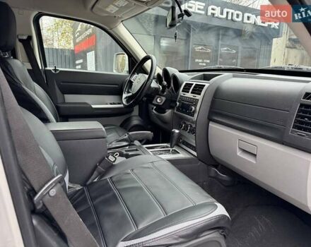 Серый Додж Нитро, объемом двигателя 3.7 л и пробегом 185 тыс. км за 6500 $, фото 11 на Automoto.ua