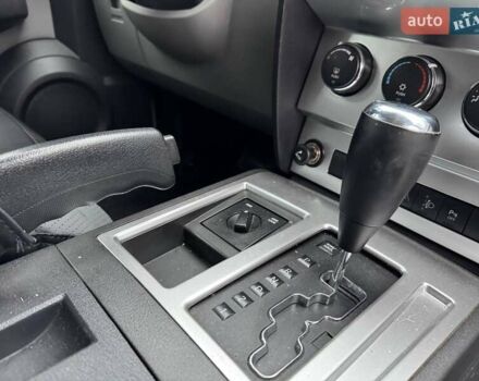 Серый Додж Нитро, объемом двигателя 3.7 л и пробегом 185 тыс. км за 6500 $, фото 9 на Automoto.ua