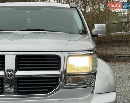 Серый Додж Нитро, объемом двигателя 3.7 л и пробегом 185 тыс. км за 6500 $, фото 3 на Automoto.ua