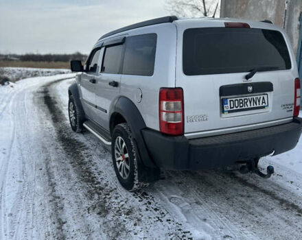 Сірий Додж Nitro, об'ємом двигуна 2.78 л та пробігом 230 тис. км за 10000 $, фото 4 на Automoto.ua