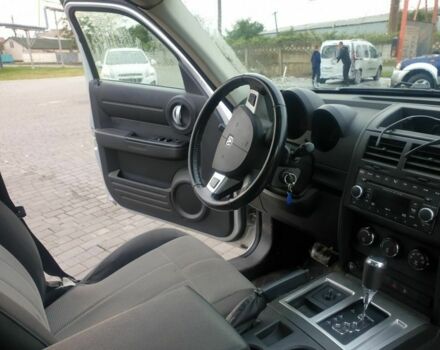 Серый Додж Нитро, объемом двигателя 0 л и пробегом 165 тыс. км за 7300 $, фото 4 на Automoto.ua