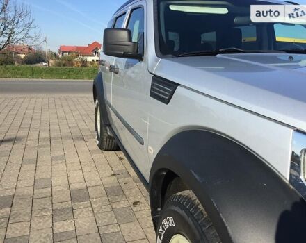 Сірий Додж Nitro, об'ємом двигуна 2.8 л та пробігом 220 тис. км за 6950 $, фото 5 на Automoto.ua
