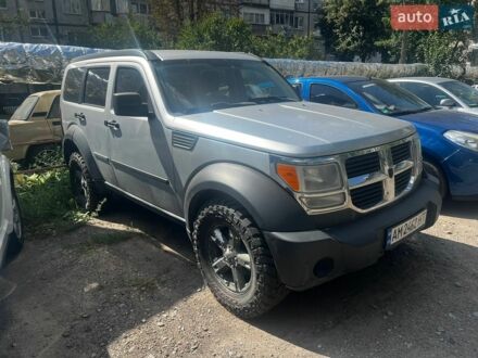 Сірий Додж Nitro, об'ємом двигуна 3.7 л та пробігом 180 тис. км за 6000 $, фото 1 на Automoto.ua