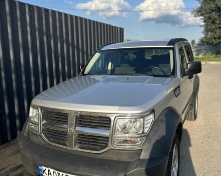 Серый Додж Нитро, объемом двигателя 3.7 л и пробегом 208 тыс. км за 7200 $, фото 1 на Automoto.ua