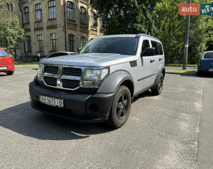 Серый Додж Нитро, объемом двигателя 3.7 л и пробегом 286 тыс. км за 13500 $, фото 1 на Automoto.ua