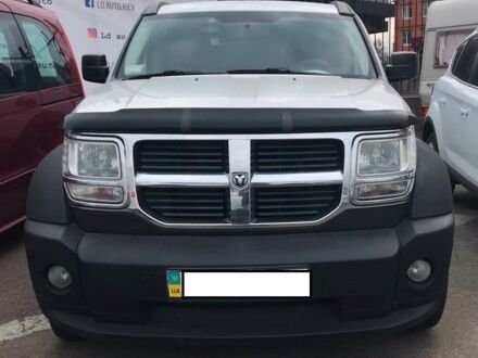 Сірий Додж Nitro, об'ємом двигуна 2.8 л та пробігом 130 тис. км за 10500 $, фото 1 на Automoto.ua