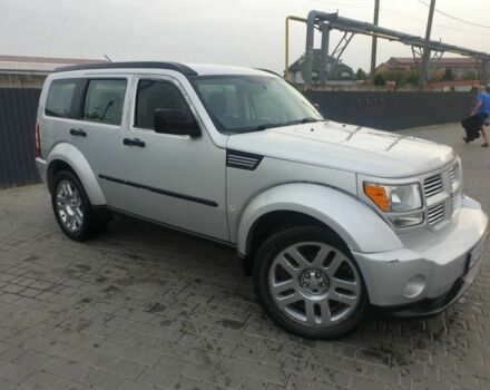 Серый Додж Нитро, объемом двигателя 0 л и пробегом 165 тыс. км за 7300 $, фото 1 на Automoto.ua